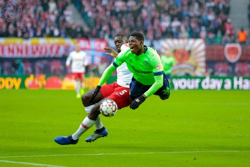1. Fußball Bundesliga - Faulspiel - RB Leipzig vs. FC Schalke 04
