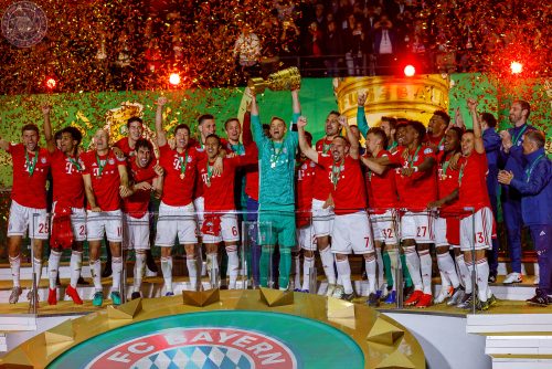 DFB Pokalfinale in Berlin - Jubel der Mannschaft v. FC Bayern München