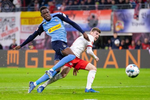 1. Fußball Bundesliga - Zweikampf - RB Leipzig vs. Borussia Mönchen Gladbach